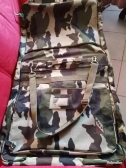 SAC - HOUSSE ( OPEX ) POUR TRANSPORT DE VETEMENTS - COULEUR CAMOUFLAGE