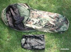 Ensemble De Deux Sacs De Couchage + Housse + Sur Sac GORE TEX / US ARMY/ 100% Original US