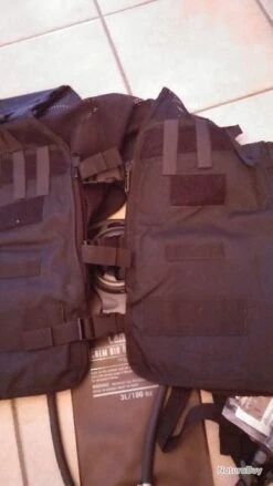 Camelbak Ensemble Complet NEUF D'hydratation CAMELBACK Des Forces SWAT -Nitecore Boutique 00016 Ensemble complet NEUF d hydratation CAMELBACK des forces SWAT